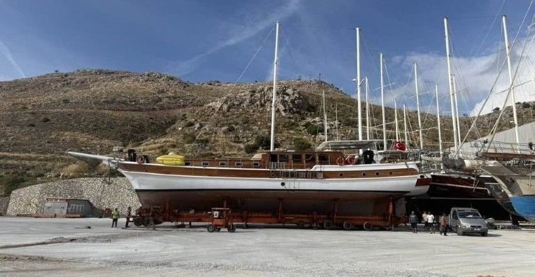 Mavi Yolculuğun Görünmeyen Yüzü: Guletlerin Hummalı Kış Mesaisi